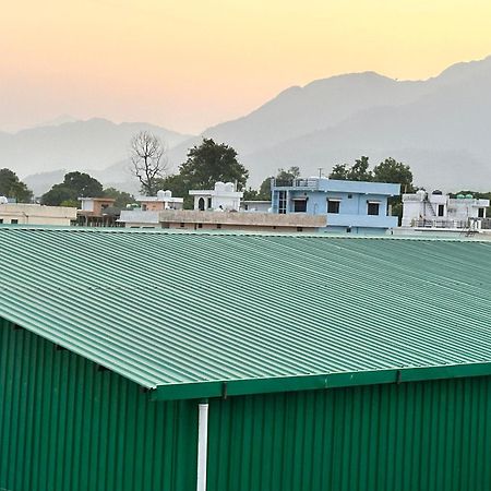 Yoga Retreat At The Ganges In Rishikesh Villa Buitenkant foto